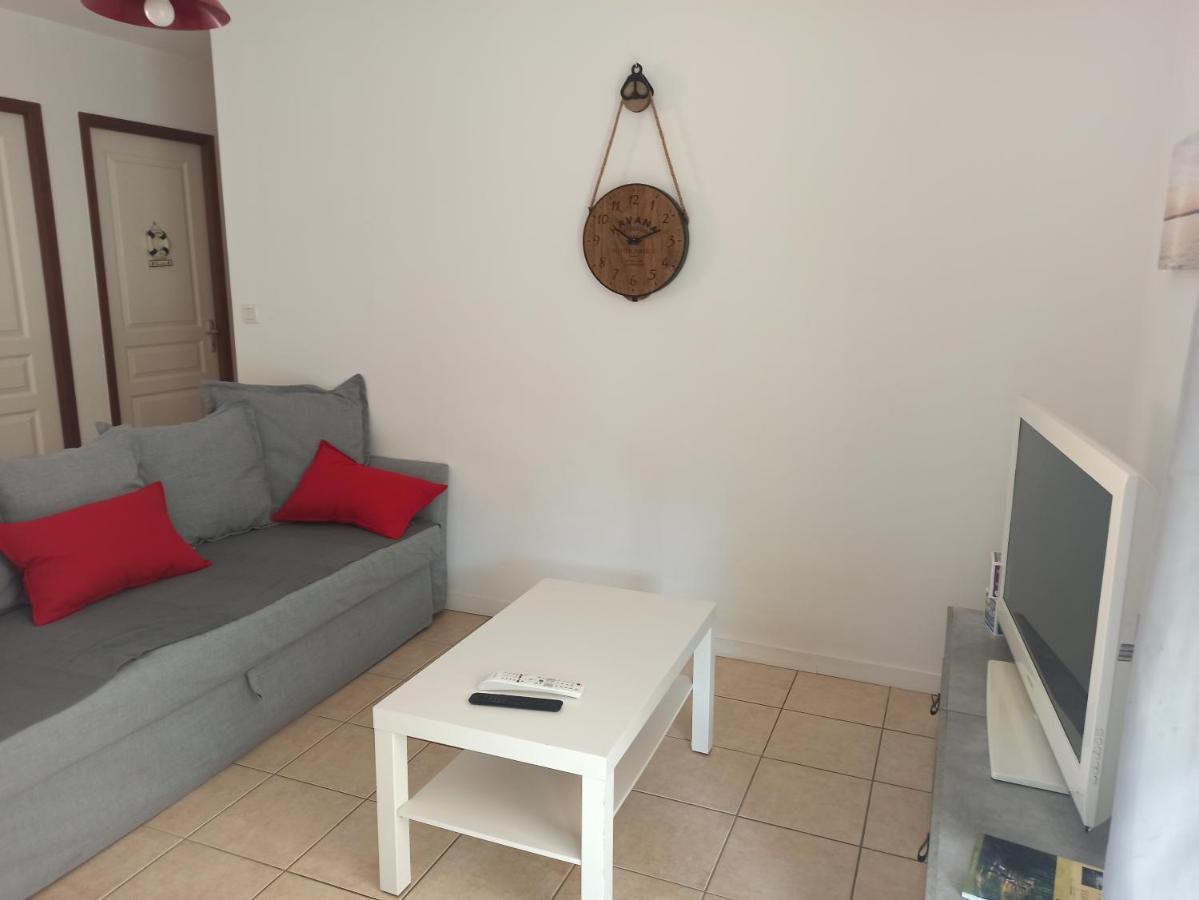 Location 4-6 Personnes Villa Grayan-et-l'Hopital Luaran gambar